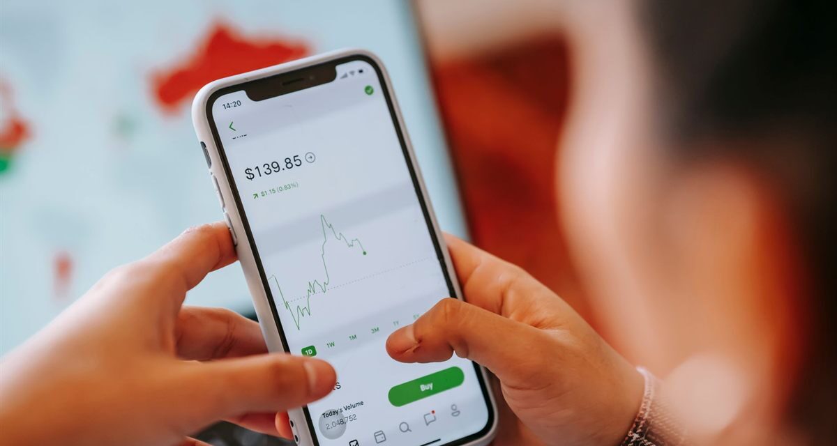 Home broker: como funciona a plataforma para comprar ações