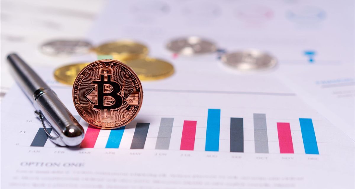 Bitcoin travado em US$ 65 mil e índice de medo sobe; o que significa