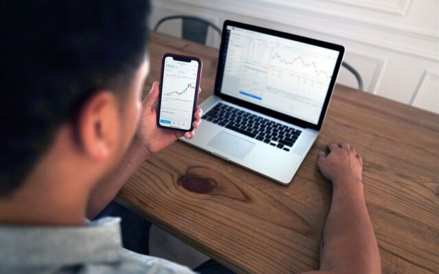 Como Escolher uma Corretora de Investimentos