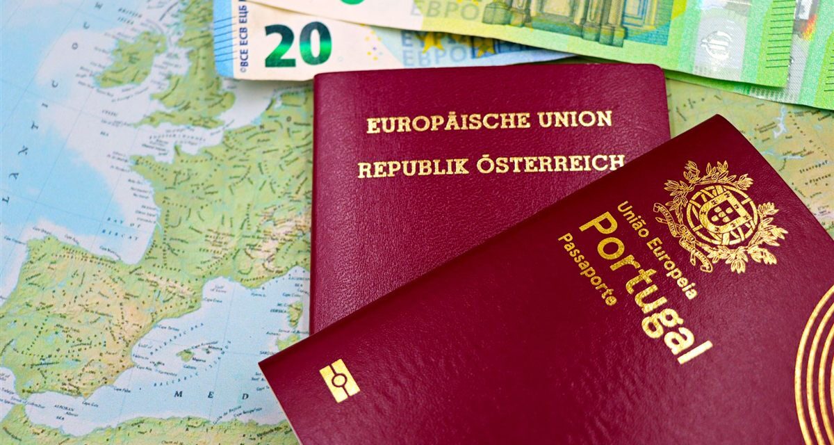 Dólar turismo: quanto custa levar US$ 1.000 para viajar agora