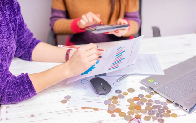 Quanto custa investir: corretagem, custódia, administração e impostos