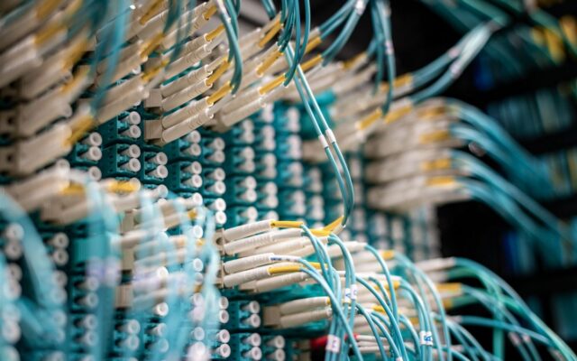 B3 sobe 5,23%: quem ganha quando o volume da bolsa cresce
