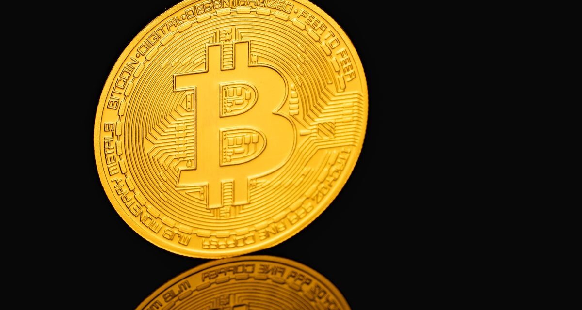 Bitcoin: maior saída de ETFs desde julho pressiona o preço