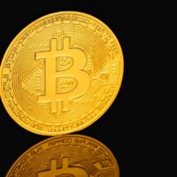 Bitcoin: maior saída de ETFs desde julho pressiona o preço