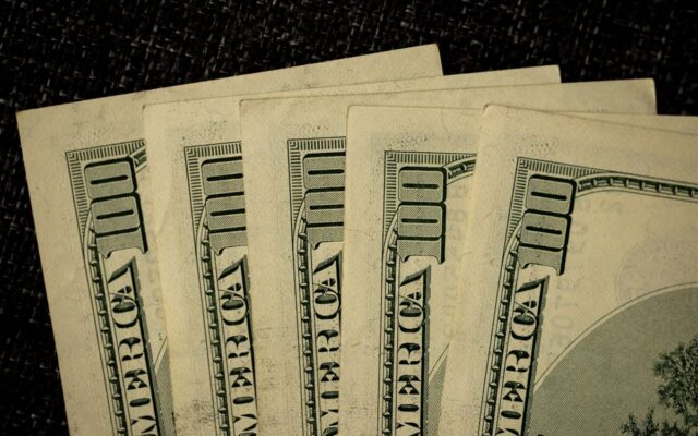 Dólar cai a R$ 5,17: o que explica a virada do real