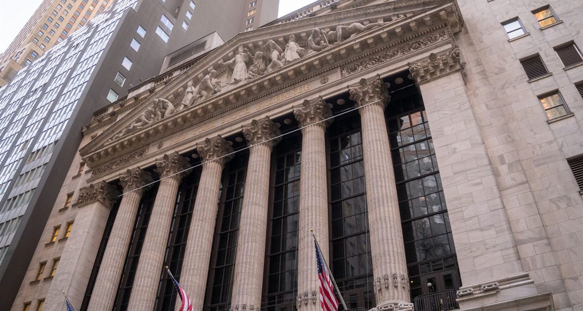 Estrangeiros retiram R$ 12 bilhões da B3 em agosto