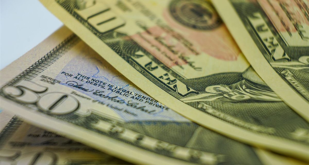 Focus projeta dólar a R$ 5,20 — e ele já passou disso