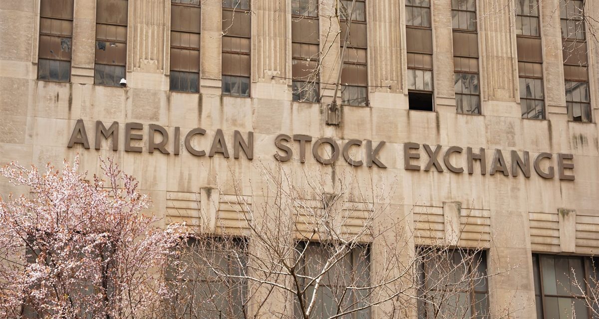 S&P 500 bate recorde e Ibovespa cai: o descolamento