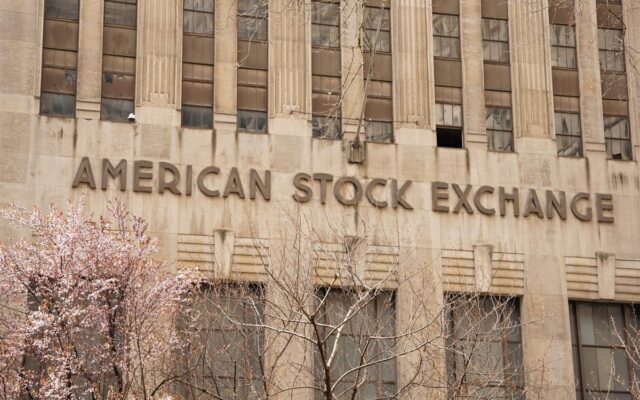 S&P 500 bate recorde e Ibovespa cai: o descolamento