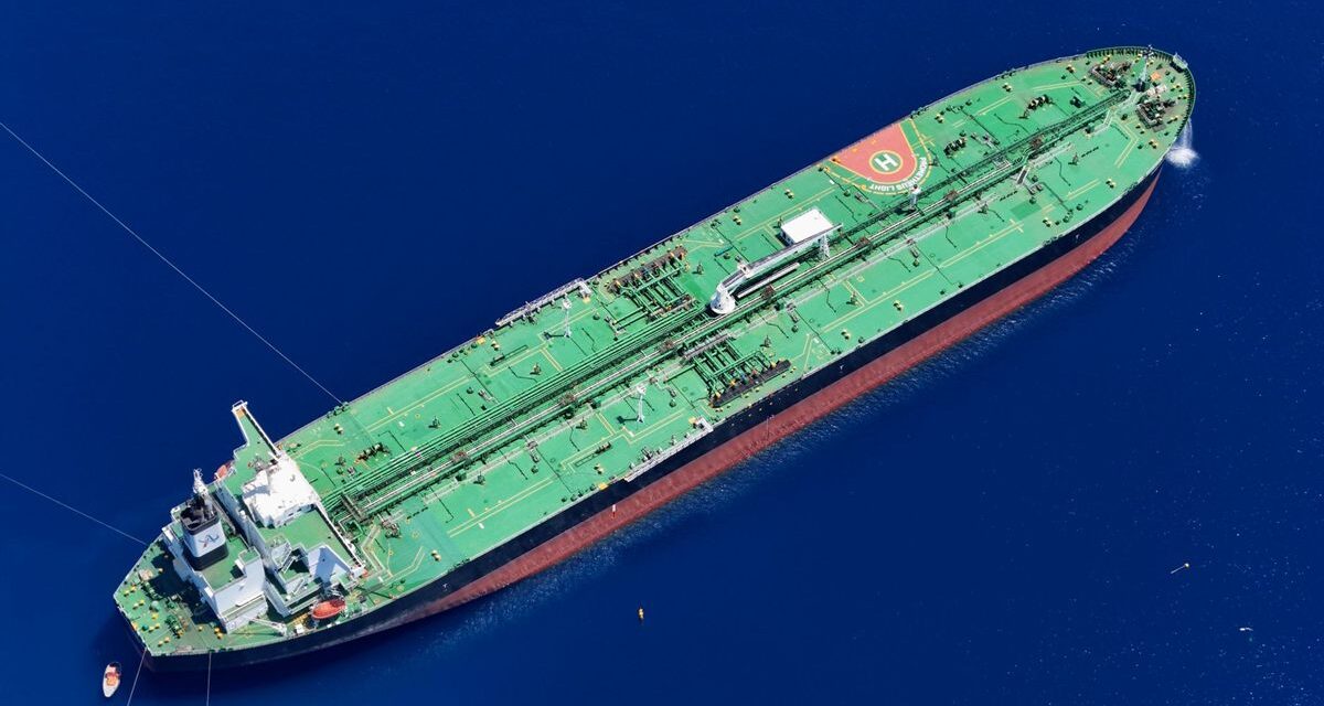 Trump cancela ataque ao Irã e petróleo desaba 5%