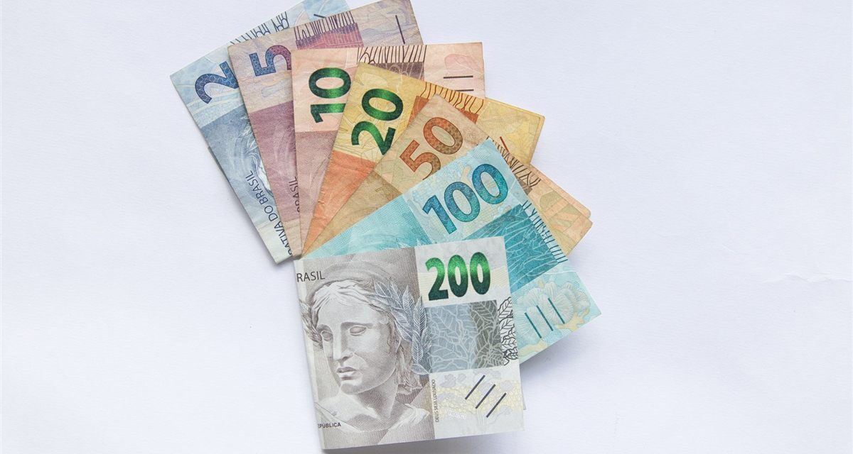 Dólar cai a R$ 5,0912 e PTAX vai à mínima de 3 semanas