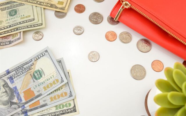 Dólar sobe a R$ 5,1253 com o payroll e cai 1,45% na semana