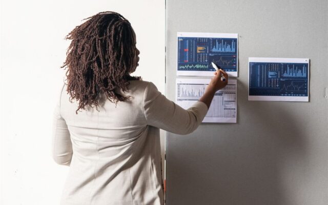 Dot plot: 16 de 18 dirigentes do Fed esperam mais uma alta