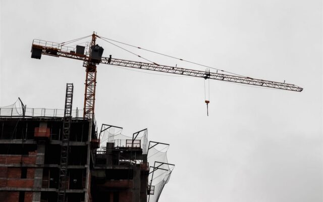 Tenda estreia no Ibovespa e cai 6,03% no dia seguinte